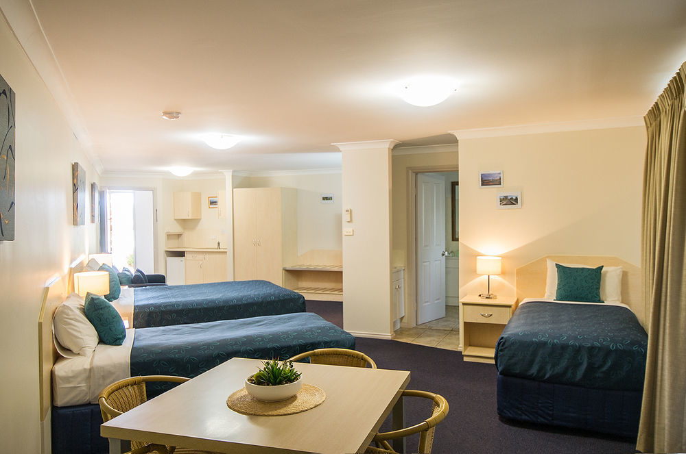 Tuckerbox Motor Inn 군다가이 외부 사진
