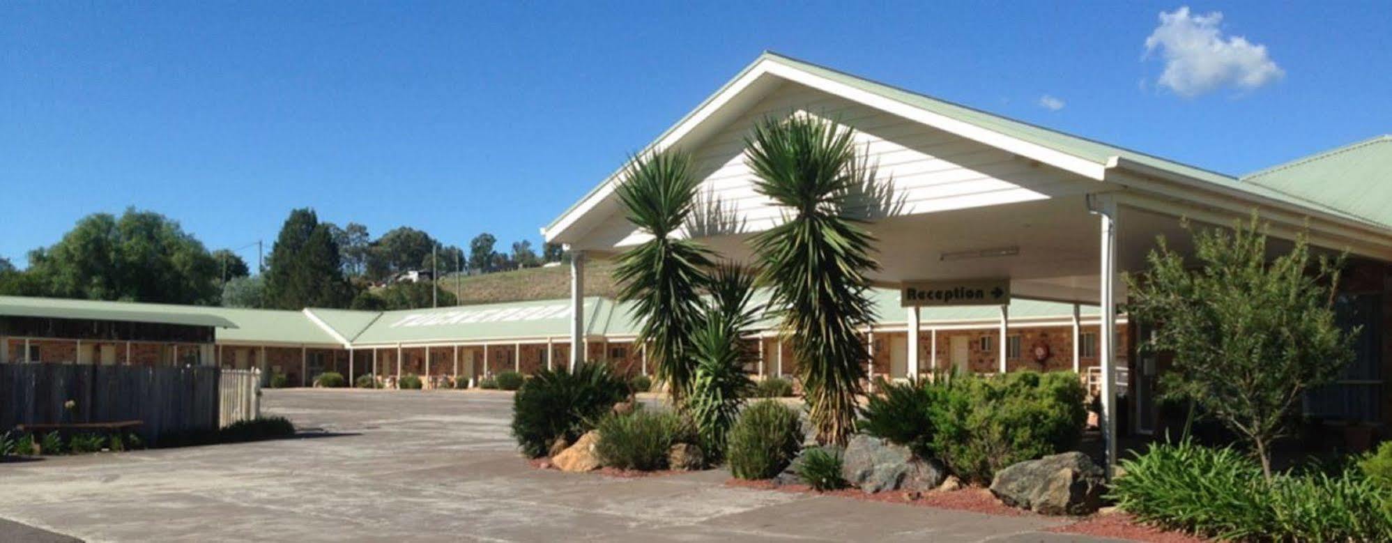 Tuckerbox Motor Inn 군다가이 외부 사진