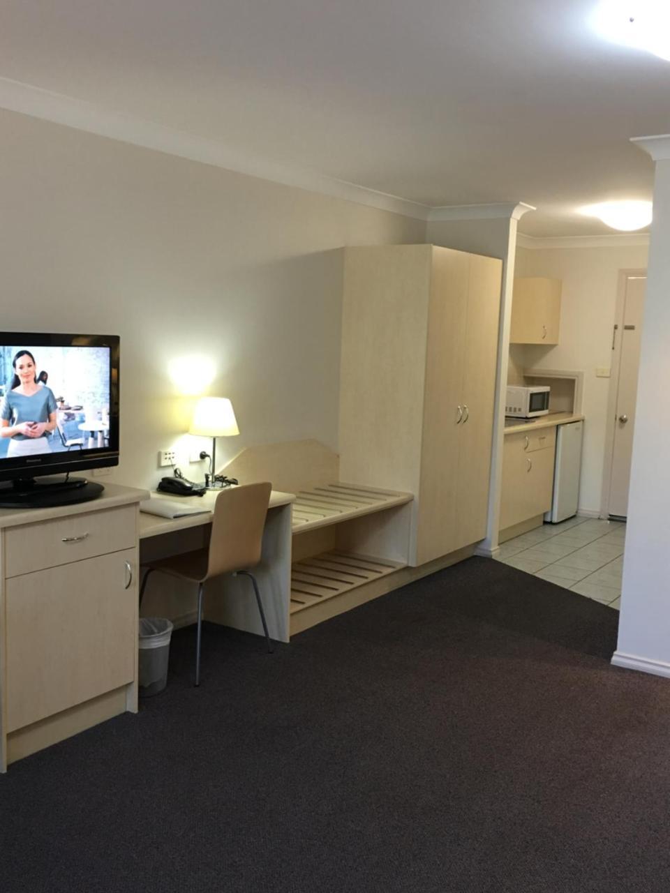 Tuckerbox Motor Inn 군다가이 외부 사진