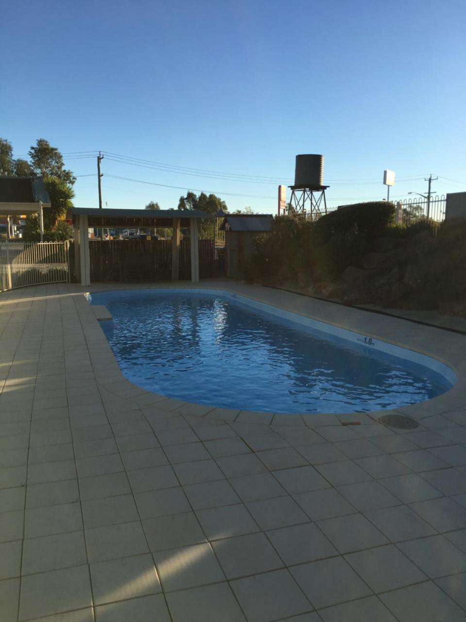 Tuckerbox Motor Inn 군다가이 외부 사진