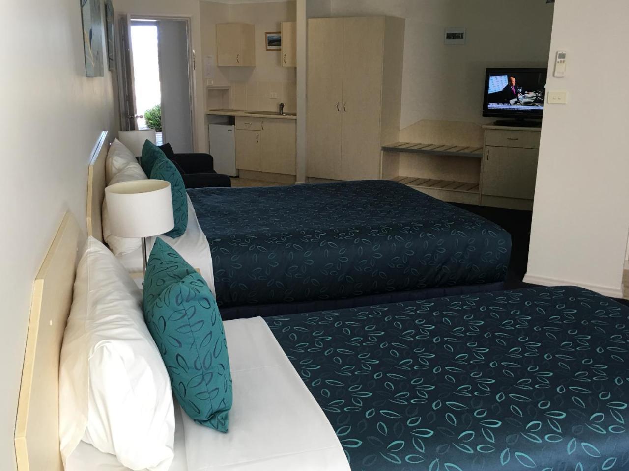 Tuckerbox Motor Inn 군다가이 외부 사진